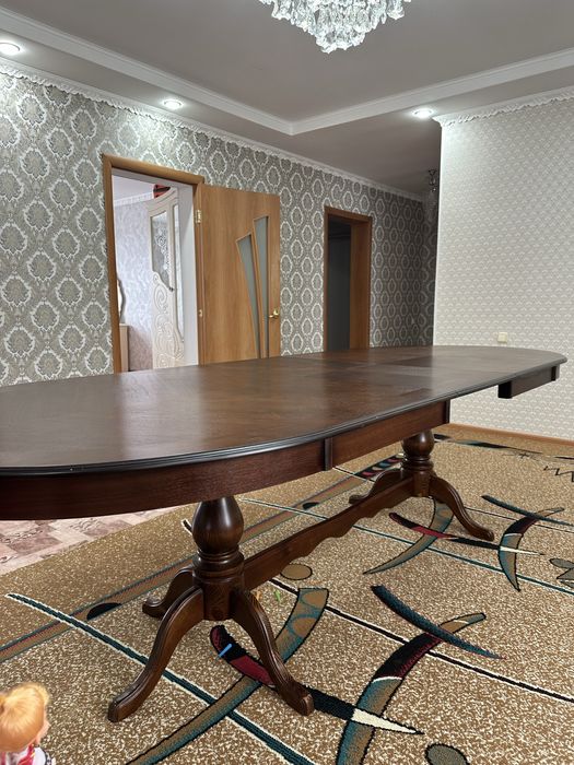 Продам гостинный стол!!!