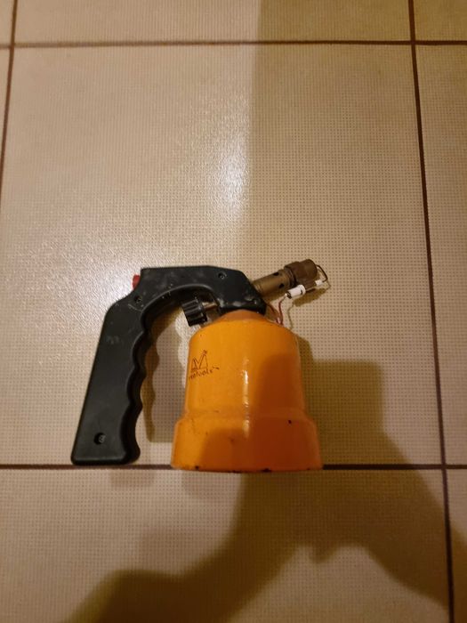 Lampa de gaz pentru sudat tevi cupri