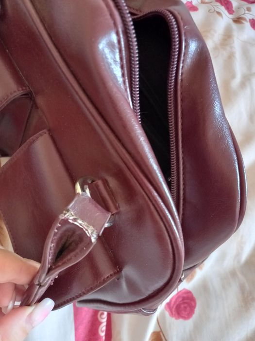 Сумка бордовая..