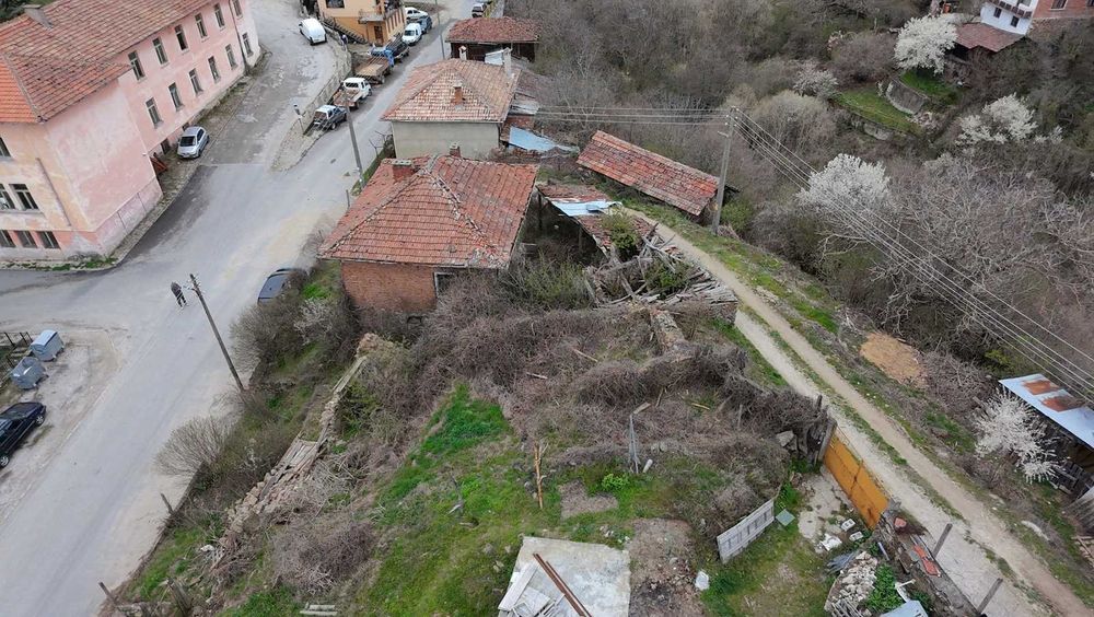 Къща в село Кремен, община Банско