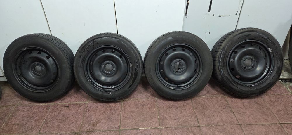 Продам диски с резиной