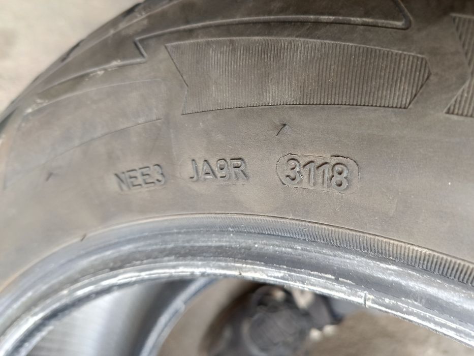 Зимни гуми -17цола -215/65-1бр.-65лв."GOOD YEAR"