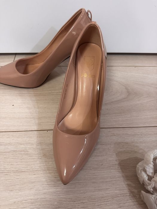 Туфли на каблуке молочные