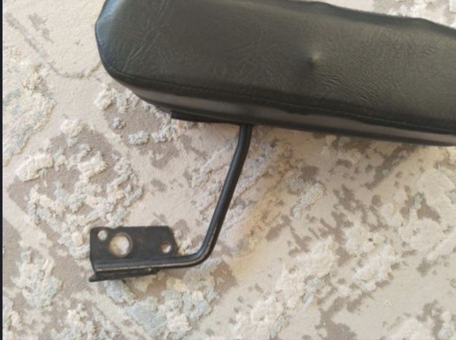 Подлокотник ваз 2110-12