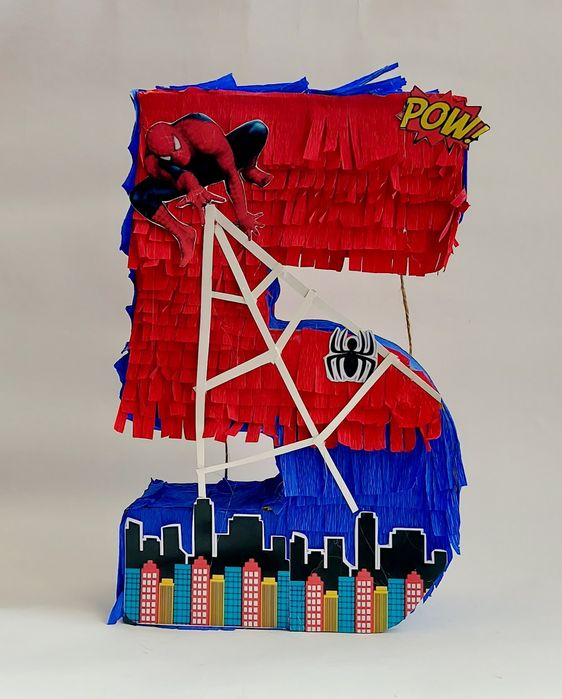 Пинята спайдермен