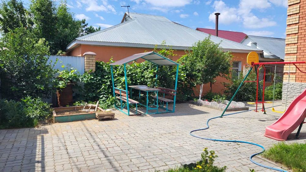 Продам беседку в хорошем состоянии