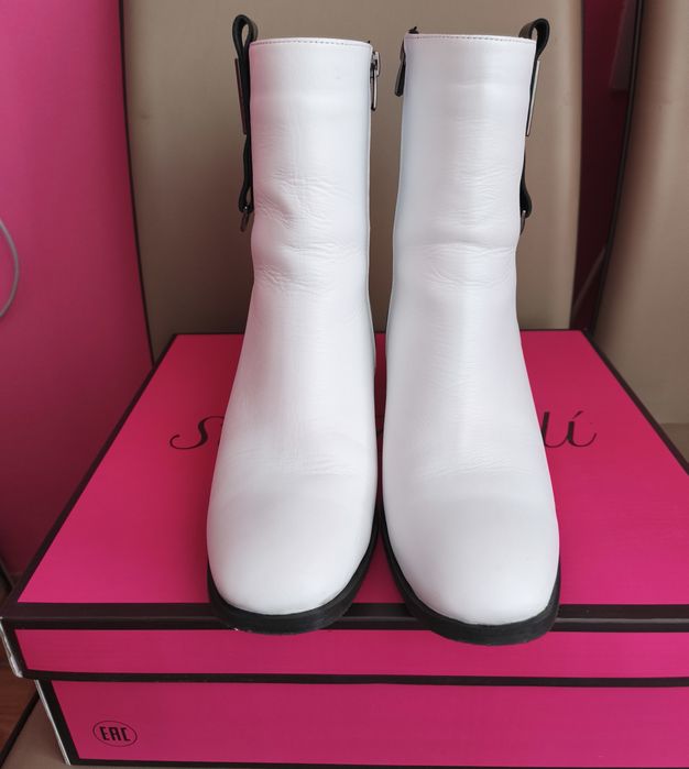 Боти естествена кожа