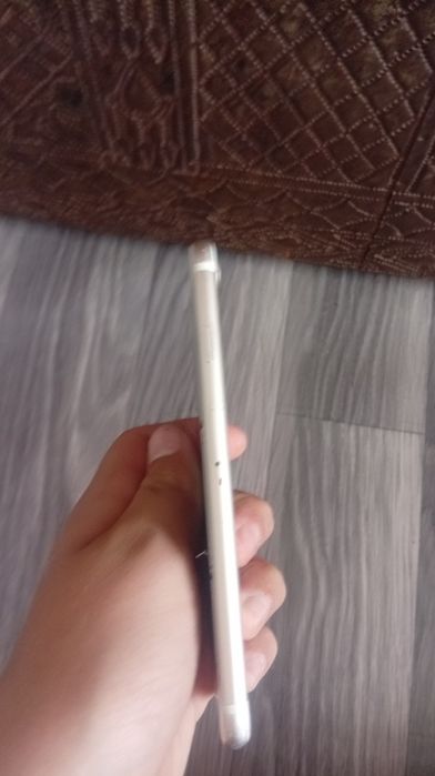 Айфон 6с продаю срочно