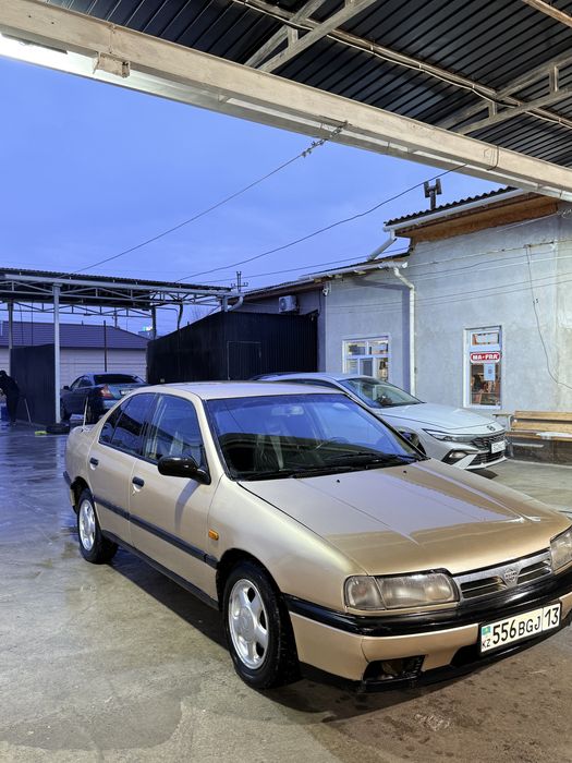 Nissan Premiera 1992