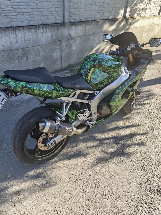 Kawasaki ZX6R 636
