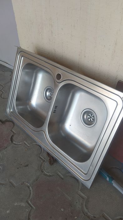 Двойная мойка для кухни