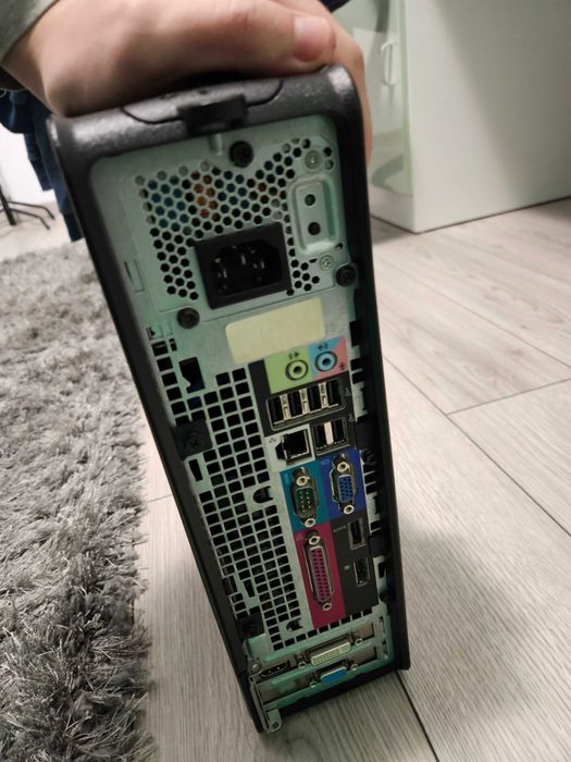 Vand pc dell optiplex 780 sff cu upgrade-uri