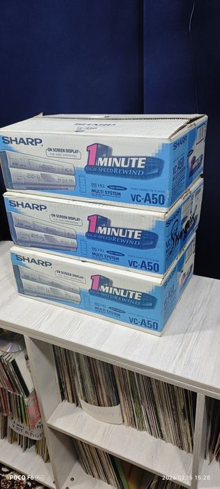 Абсолютно новый видик Sharp VC-50A.