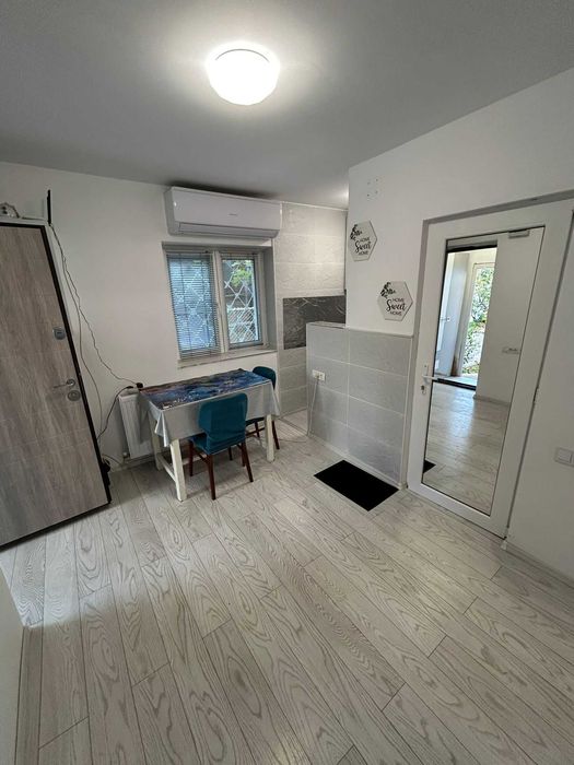 Inchiez apartament 2 camere la Delinzariu ,3 minute de plaje complet utila:,masina de spalat ,frigider ,aragaz etc