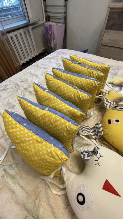 Бортики в манеж и подушки