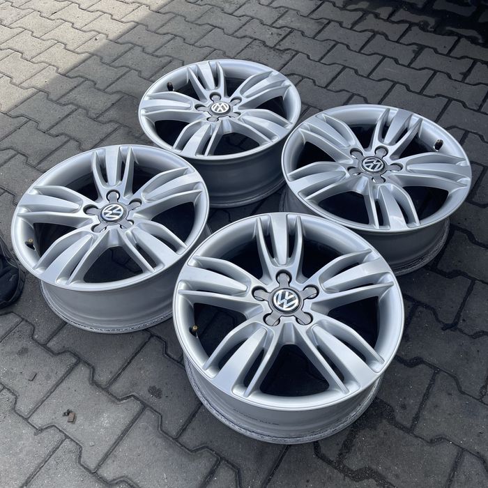 Jante aliaj VW Golf Passat Tiguan octavia leon pe 17 5x112