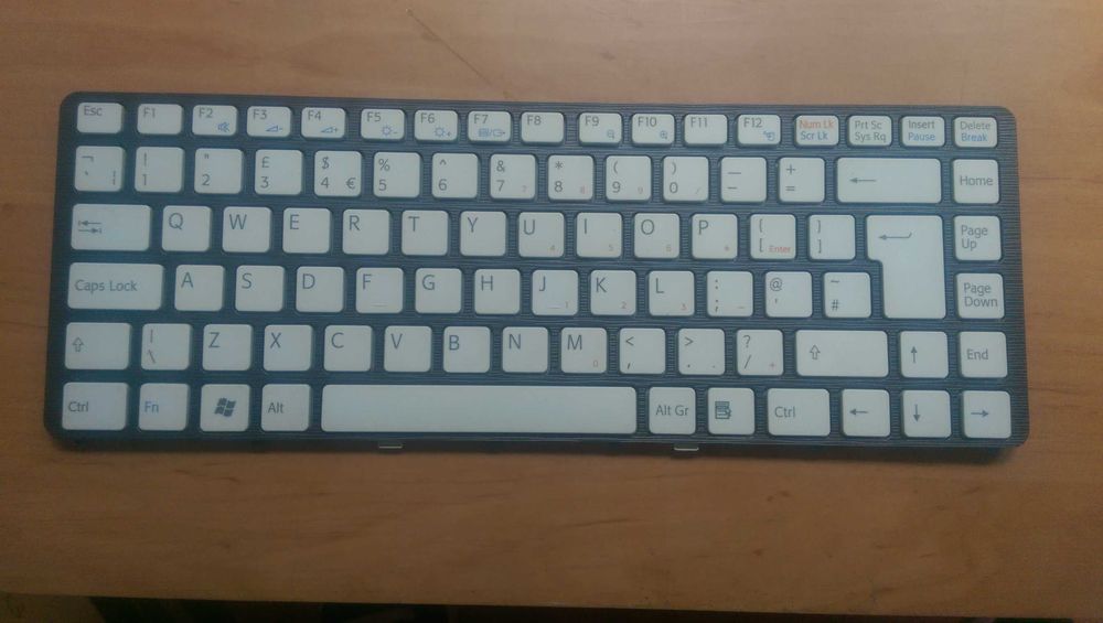 Tastatura Keyboard laptop Sony FW AR CW NR VGN VPC PCG