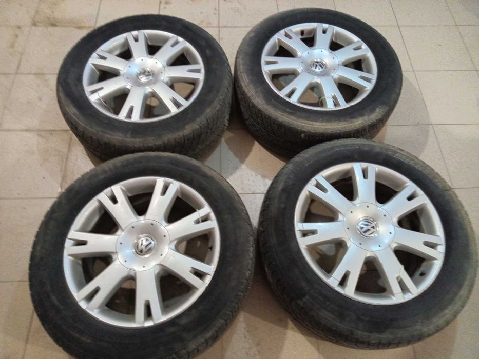 Гуми с джанти 225/55R18 за VW Touareg