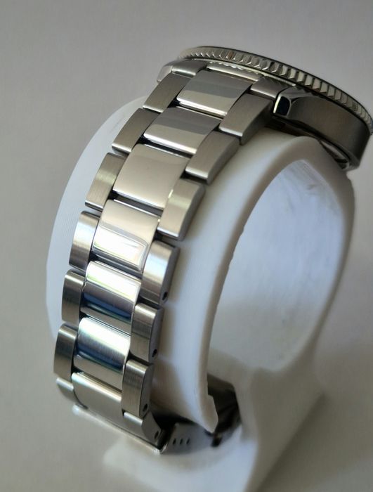 TISSOT Seastar 1000