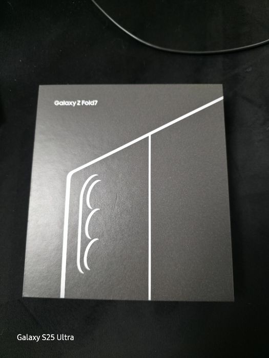 Galaxy Z Fold 7 като нов