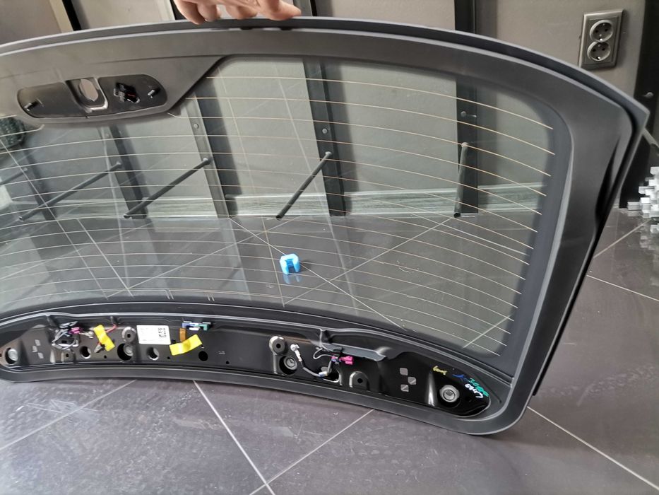 НОВО OE BMW Задно Стъкло Багажник Зелено БМВ G21 G81 Комби 7453410