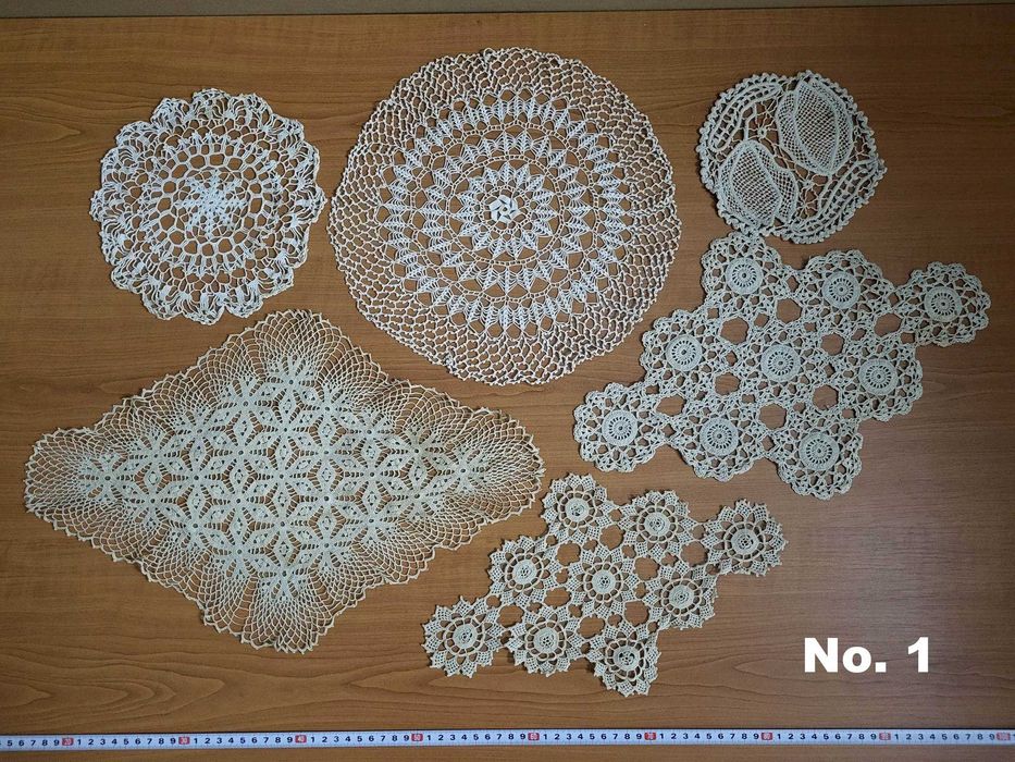 Плетени покривки на една кука