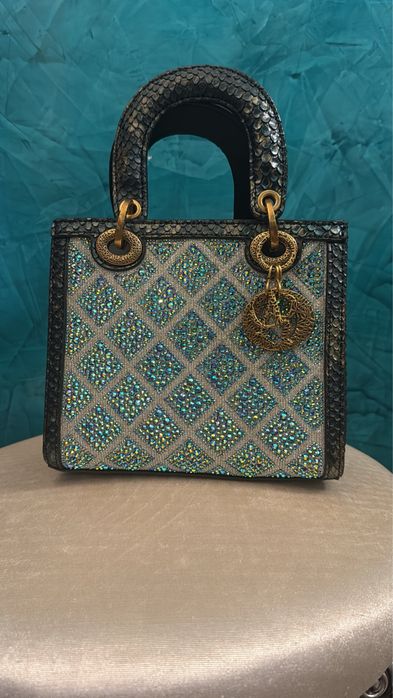 Уникални чанти на популярни марки