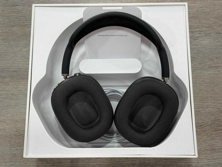 Apple AirPods Max – Space Gray