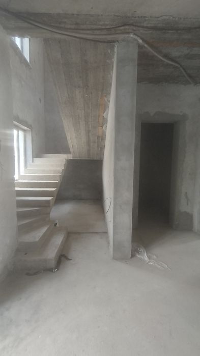 Дурмон Элитный проект асосида курилган 6 хона 2.8 сотикли евро коттедж