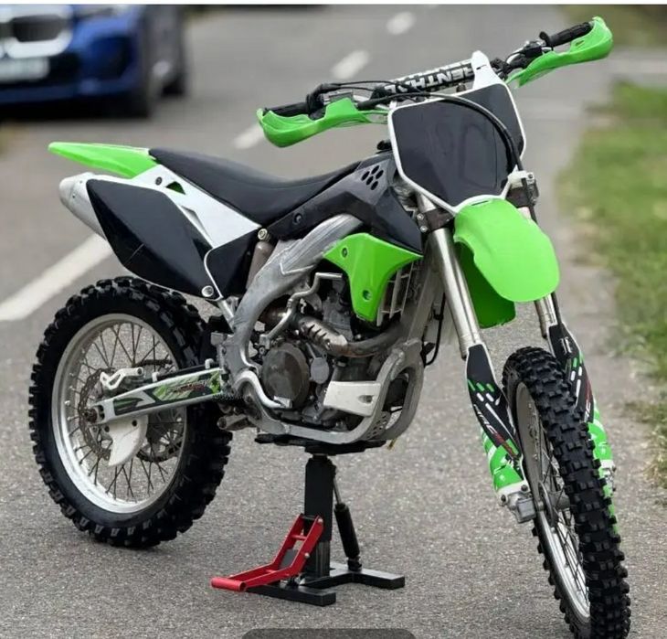 Vând Kawasaki KXF 450 2006 impecabil\2750€ neg!