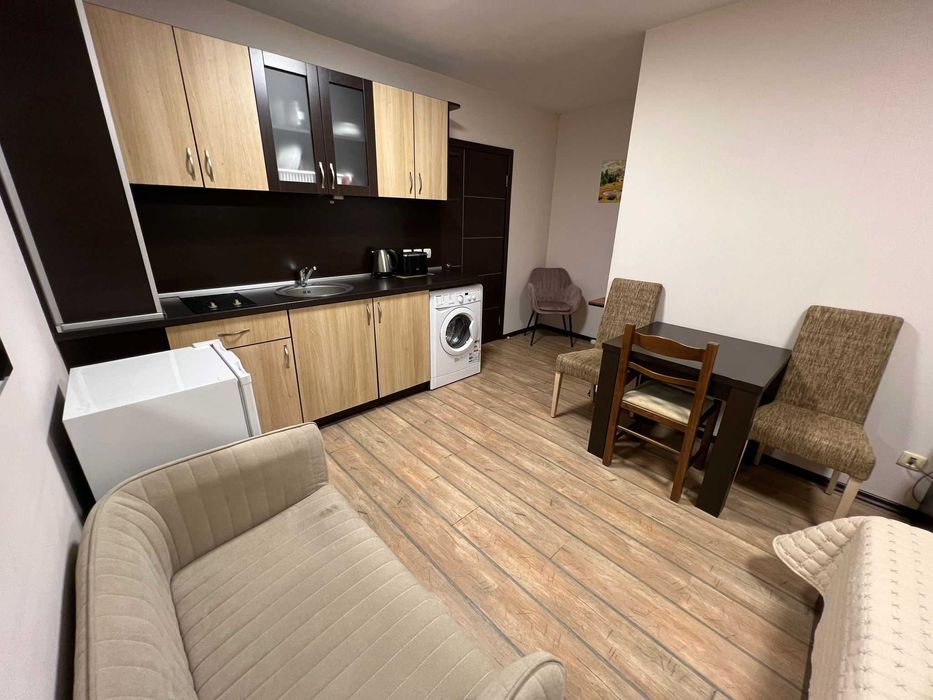 Студио със СПА под наем в Банско