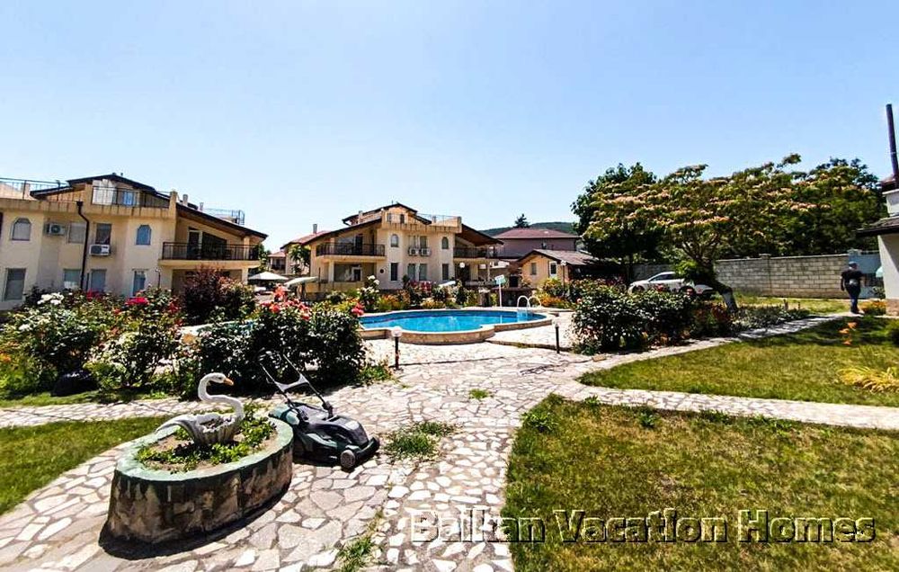 Къща до морето до Албена