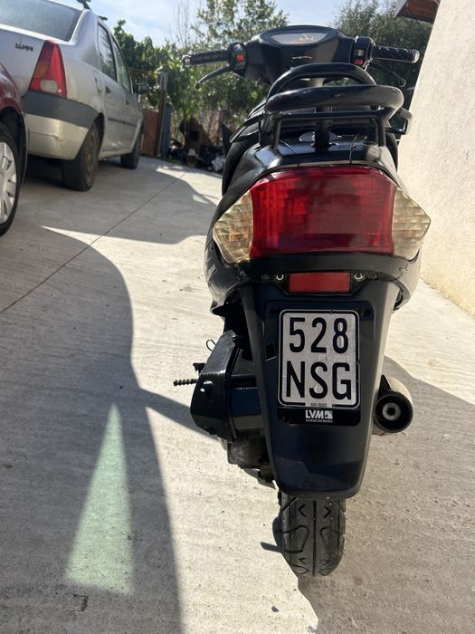 Vand scuter functional 4t