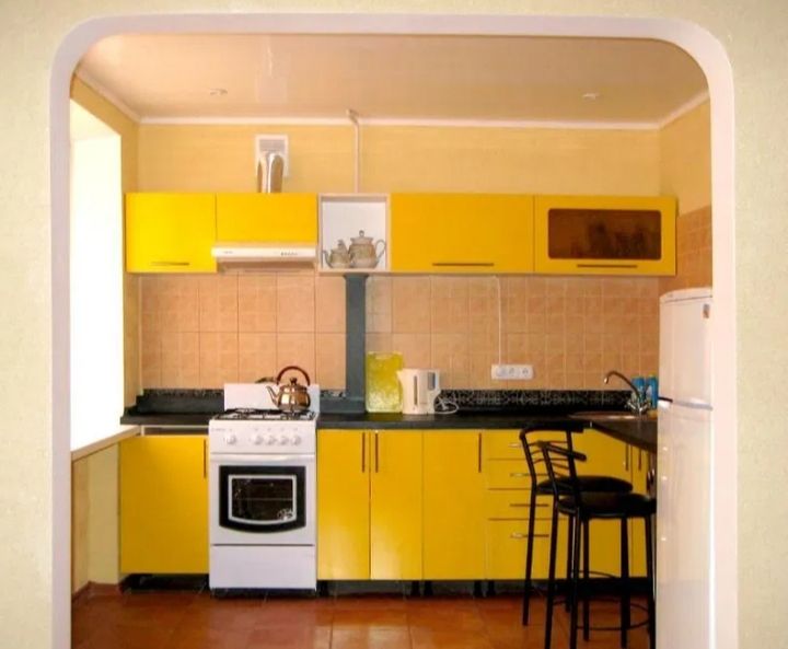 Сарыарка 11-Кенесары,  2ч 2000