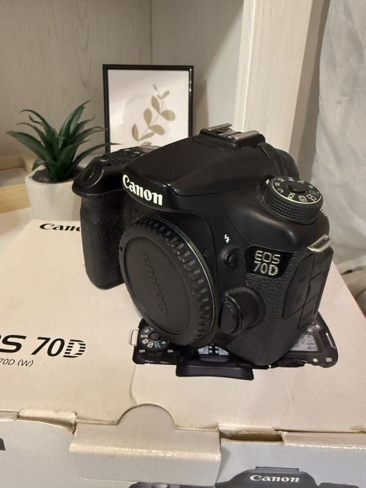 Aparat foto Canon EOS 70D