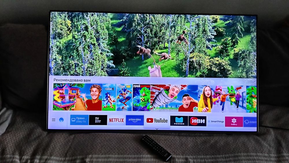 Продам телевизор Samsung Qled smart 4k