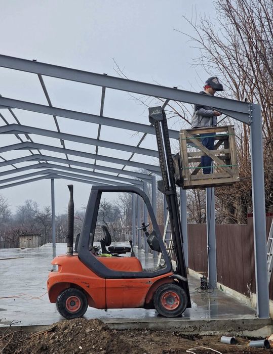 Vând confecționez hale structuri metalice la prețul 35 euro Mp
