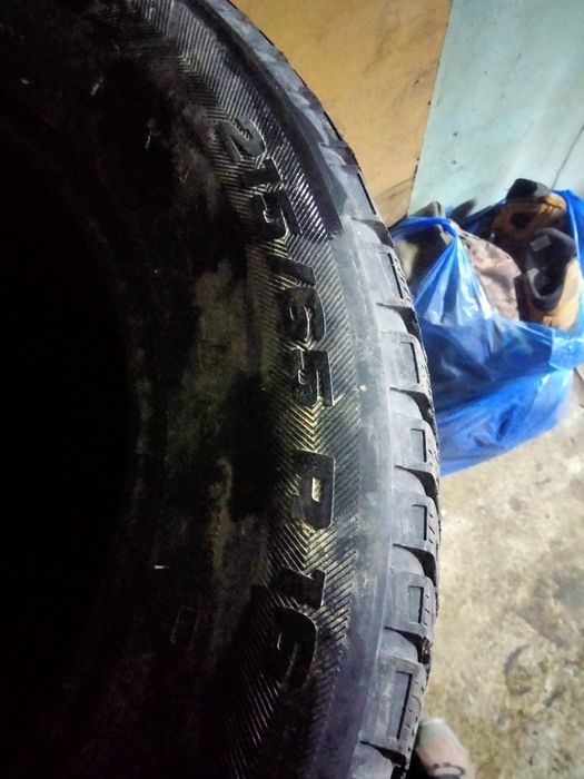 Продам шины 215/65/16