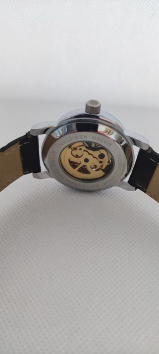 Ceas de mână automatic