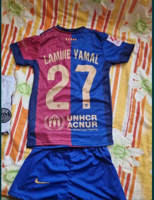 Детски футболни екипи