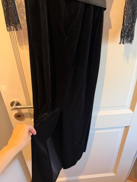 Rochie neagră din catifea