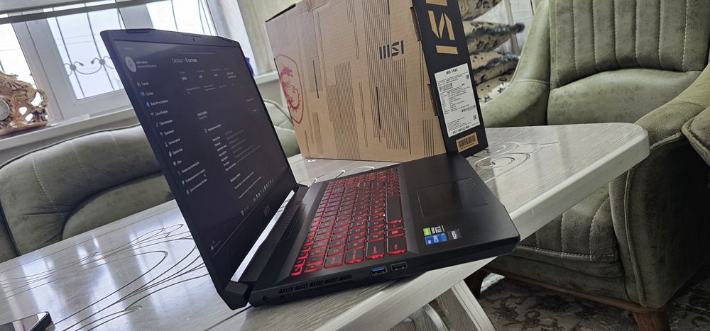 MSI Katana GF66 12UE-868XRU