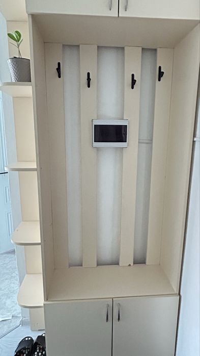 Шкаф для прихожей