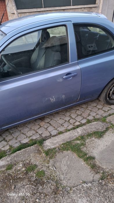 Нисан микра две врати бензин