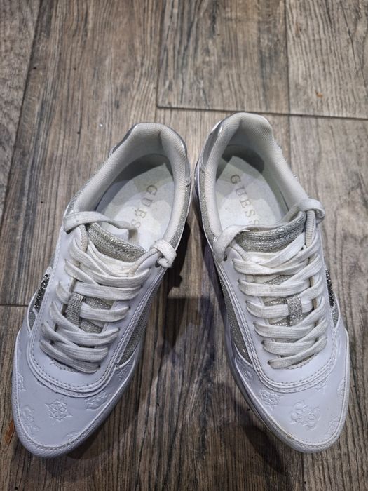 Маратонки  GUESS