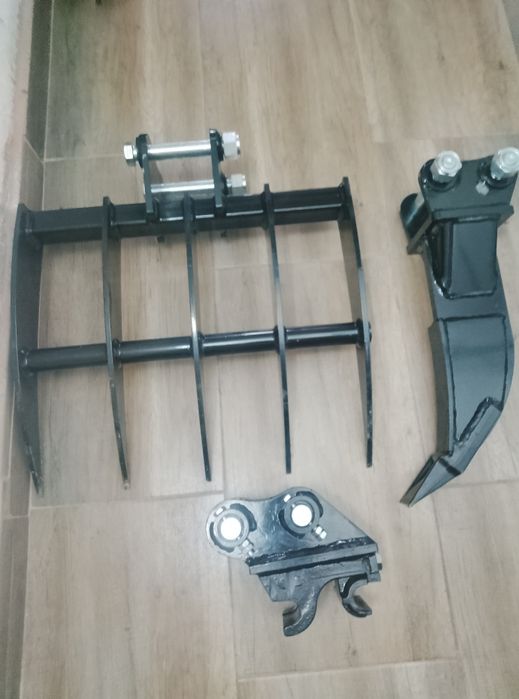 Бързосменика.гребло и рипер за мини багер