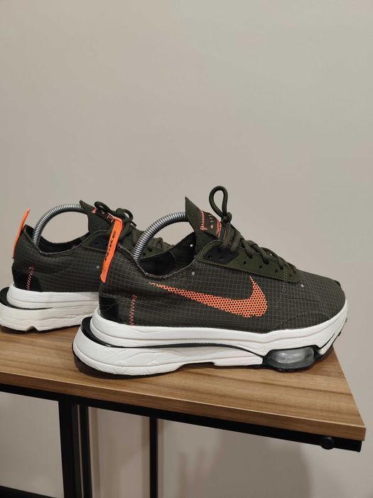 Маратонки    Nike