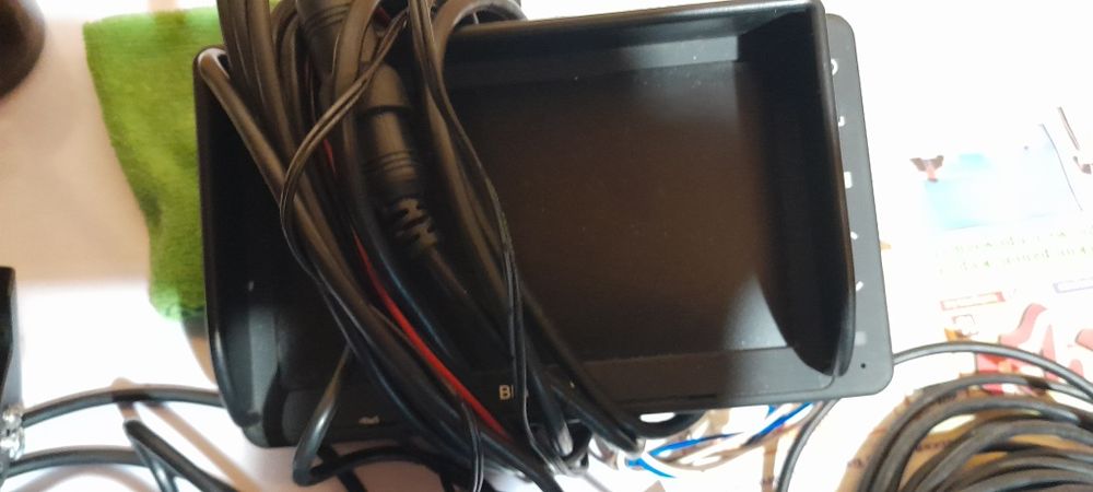 3 камеры видео-наблюдения