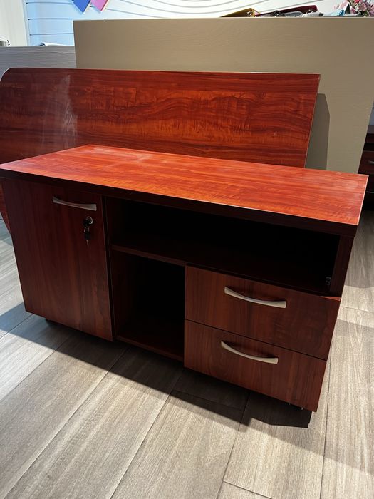 Стол руководителя