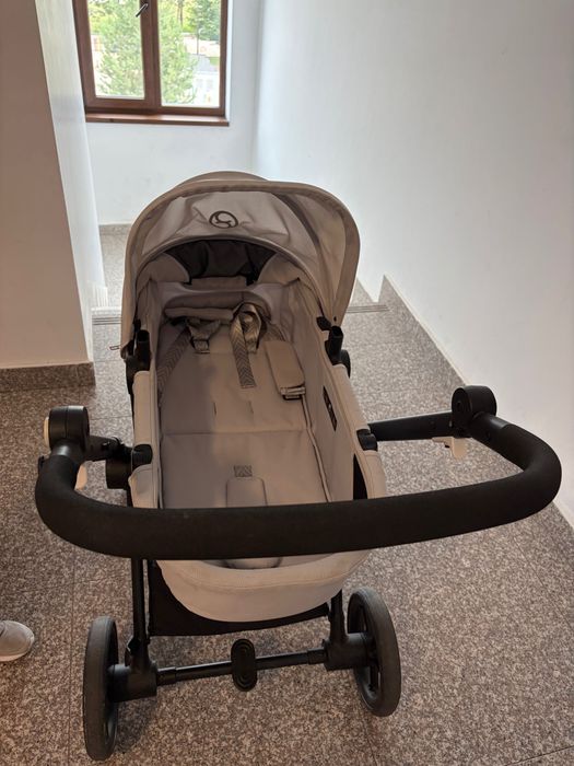 Cărucior Cybex EOS Lux